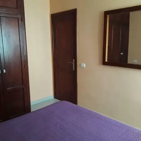 100 Meters From The Beach. Apartment Puerto de Santiago (Tenerife)