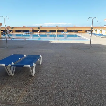 Apartment 100 Meters From The Beach. *