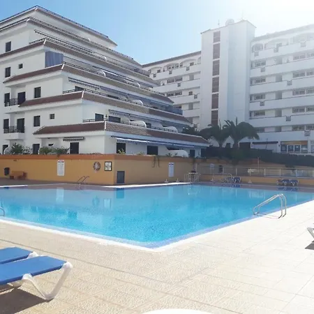 100 Meters From The Beach. Appartamento Puerto de Santiago (Tenerife)